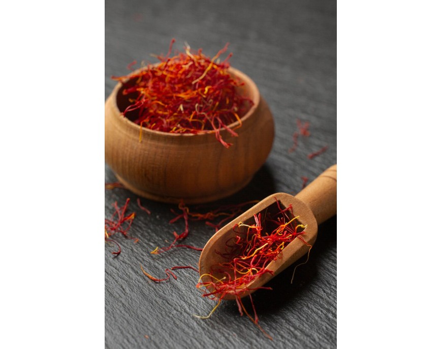 LO ZAFFERANO: UNA SPEZIA PREZIOSA IN CUCINA E SEGRETO DI BELLEZZA.